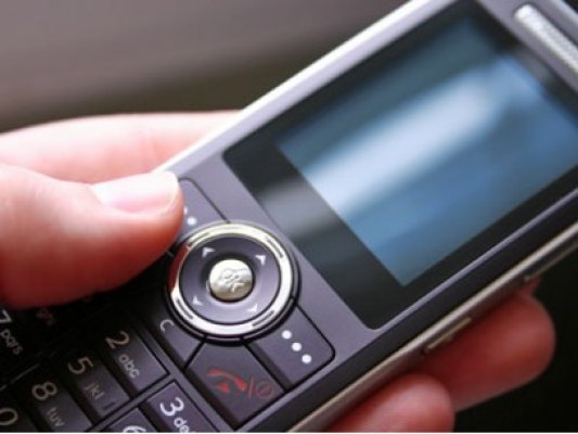 Reţeaua Vodafone a lăsat clienţii fără ton
